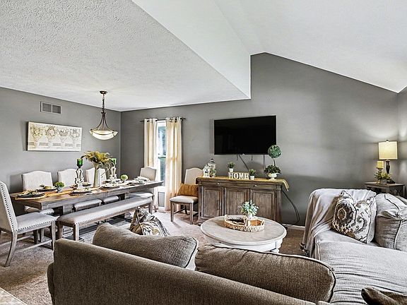 5th image of 26551 Hampton Woods Dr