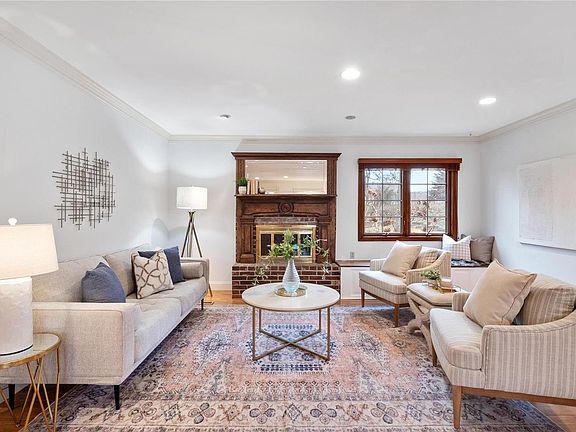 4th image of 723 Aramis Dr