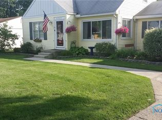 2930 Penrose Ave, Toledo, OH 43614