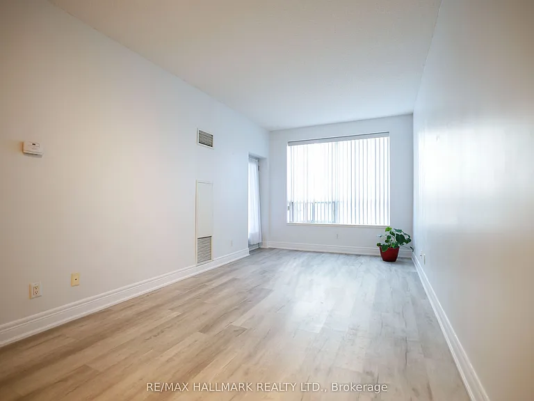 62 Suncrest Blvd #112 — Photo 10