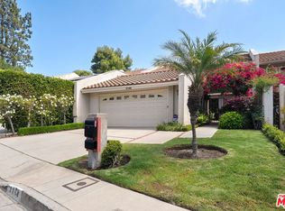 2748 Bottlebrush Dr, Los Angeles, CA 90077