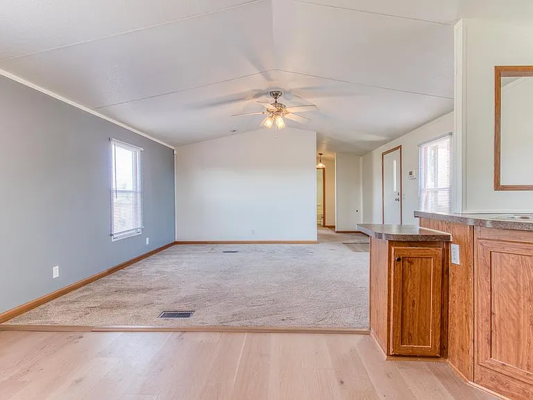 102 W Sagebrush St — Photo 8