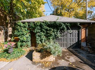 321 Palmerston Blvd, Toronto, ON M6G 2N5