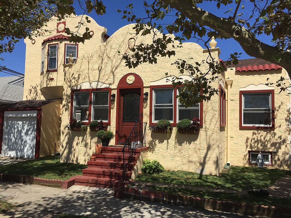 1st image of 617 W Olive St
