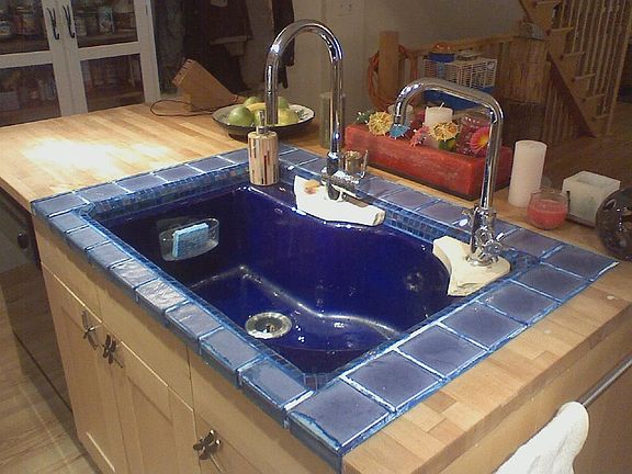 Ze Kitchen Sink and Isalnd
