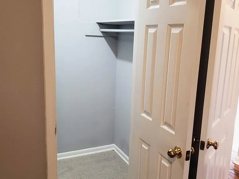 1596 Line Cir — Photo 21