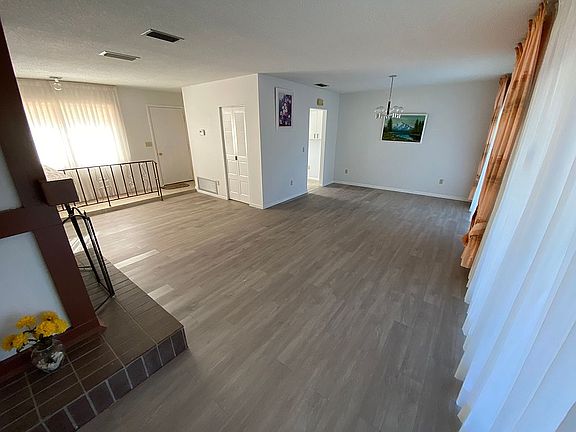 4th image of 2158 Sunny Hills Blvd