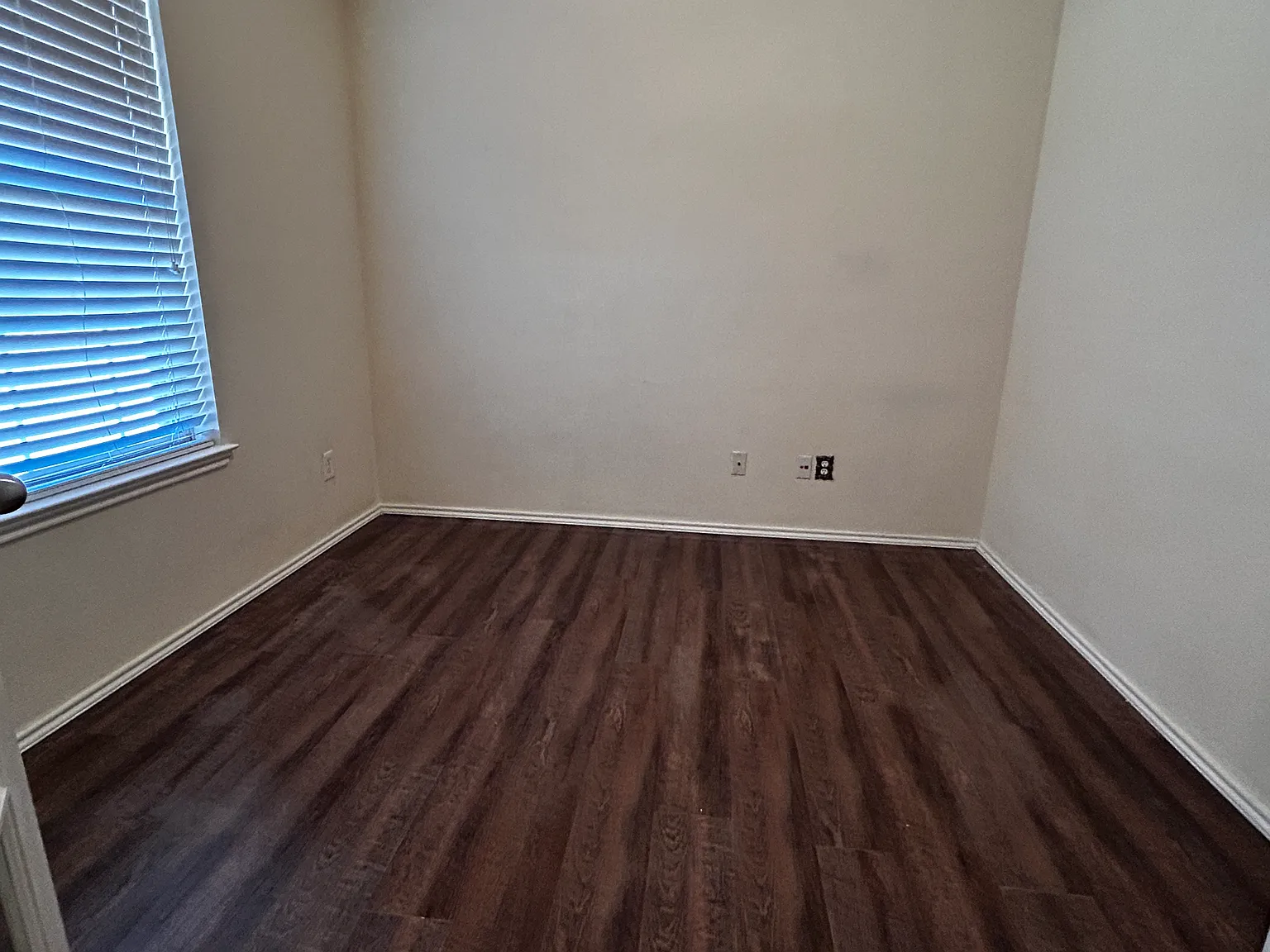 3 bed, 1650 sqft, $2,100 — Photo 1