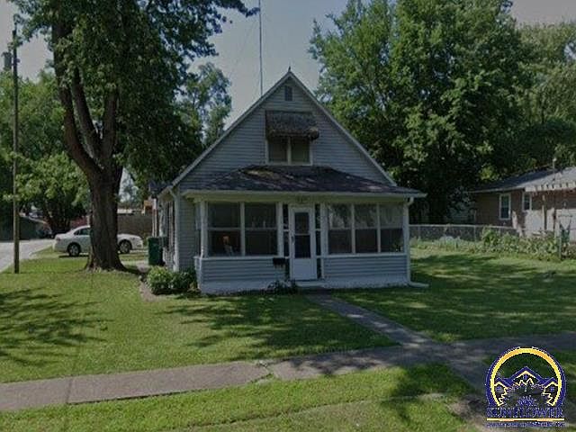1st image of 607 Mary St