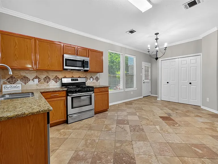 16602 Pademelon Dr — Photo 10