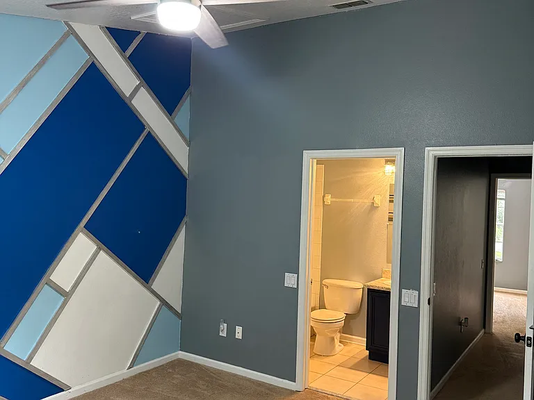 1090 Vineland Pl — Photo 21