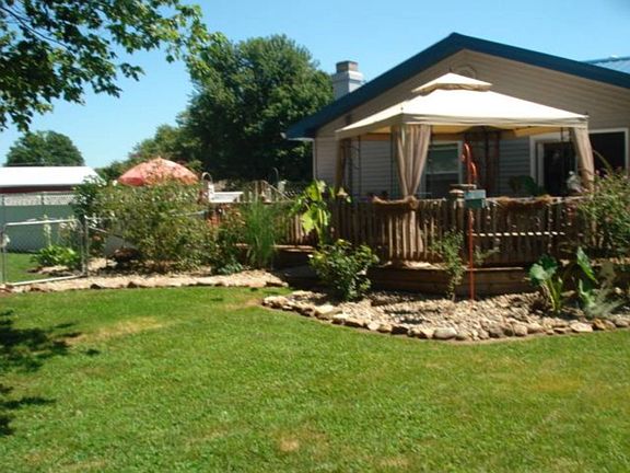 5th image of 305 W Fort Dr