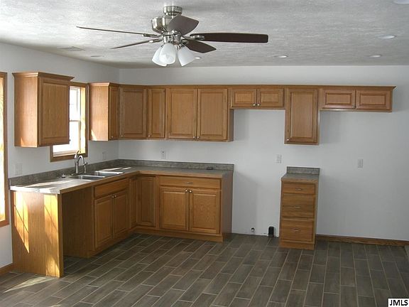 4th image of 3441 Cambridge Ave