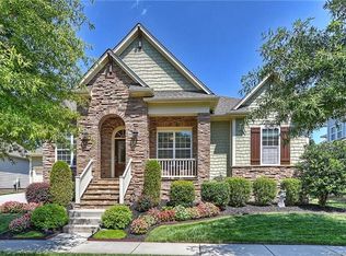 10433 Donahue Dr, Huntersville, NC 28078