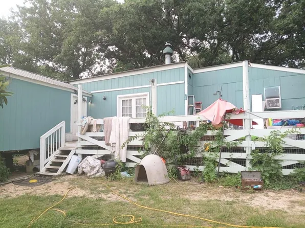 925 Cattlemens Row, Lockhart, TX 78644