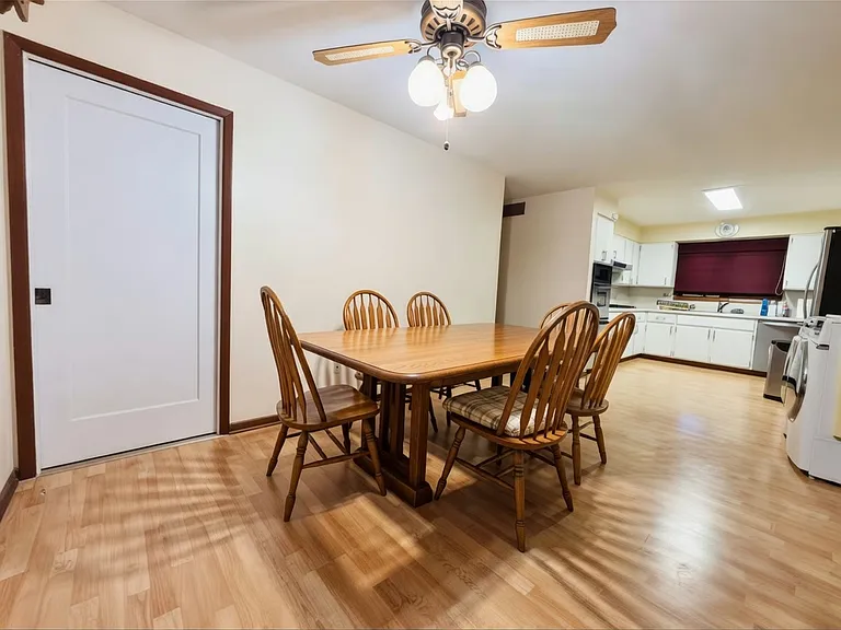 2404 Pearsall Pkwy — Photo 3