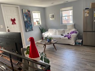 942 Wolf St #1, Philadelphia, PA 19148