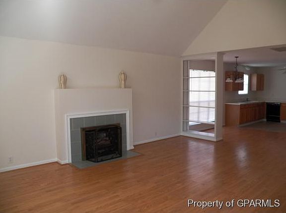 2nd image of 204 Cape Point Ln