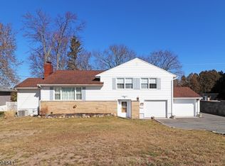 16 Eberhardt Rd, East Hanover, NJ 07936