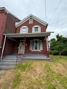 767 Anaheim St, Pittsburgh, PA, 15219