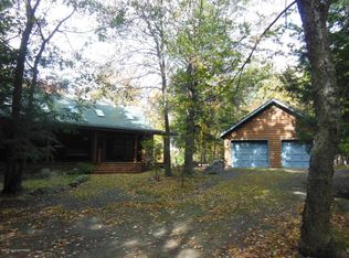 1186 Blueberry Ct, Canadensis, PA 18325