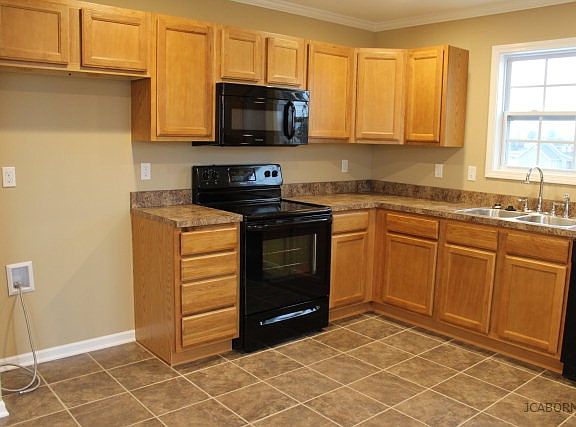 4th image of 9468 Erika Ln