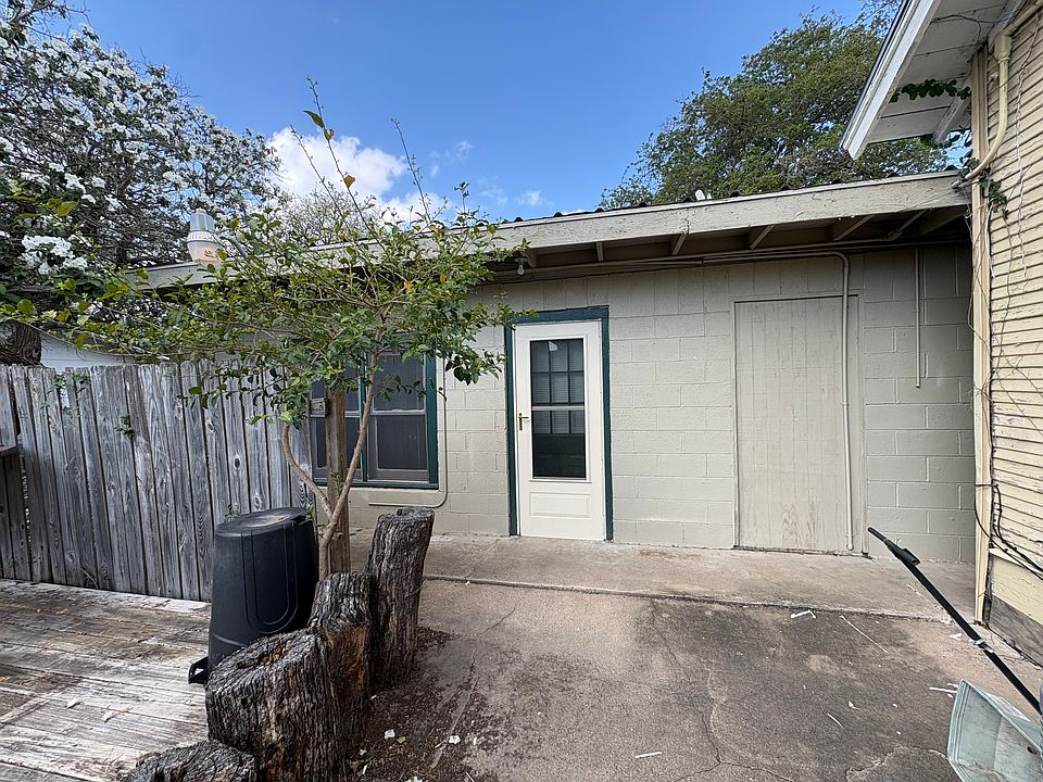 1st image of 421 W Richard Ave