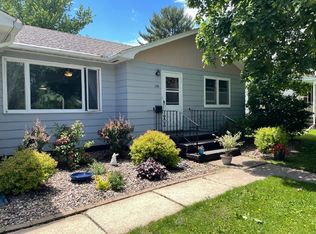136 W Milwaukee St, Mauston, WI 53948
