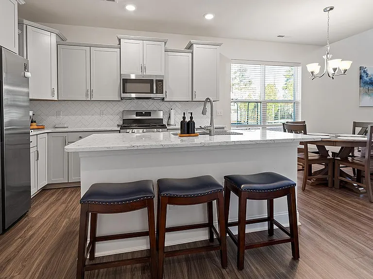 236 Marbella Grove Ct — Photo 7