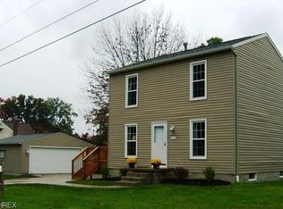 890 McAllister Rd, Akron, OH 44312