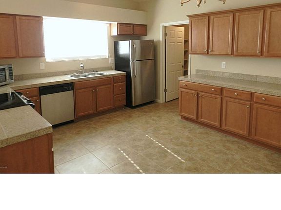 2nd image of 727 S Hartford St #216