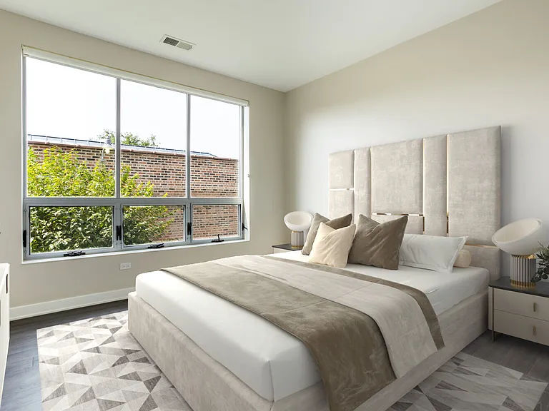 Luxe Logan Square — Photo 4