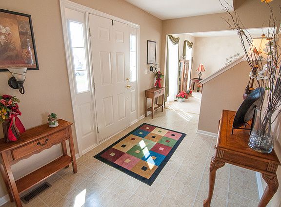 5th image of 6327 Cork Ln