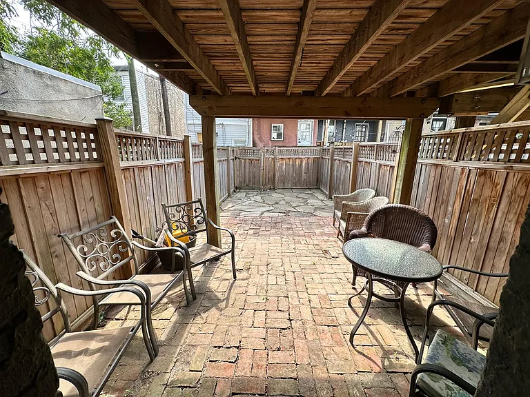 1630 S Charles St #BASEMENT — Photo 9