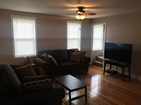 439 Fairview Ave, Coventry, RI 02816