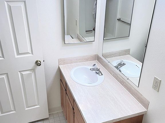 5th image of 357 Blue Lakes Blvd N #10