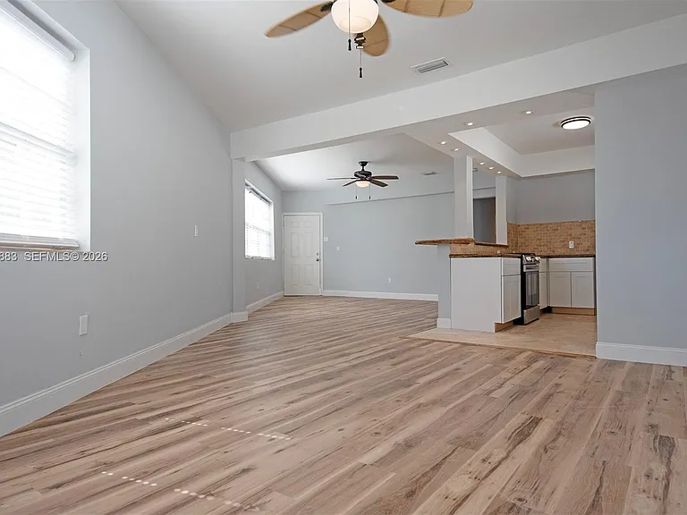 2383 Flamingo Dr #11 — Photo 8