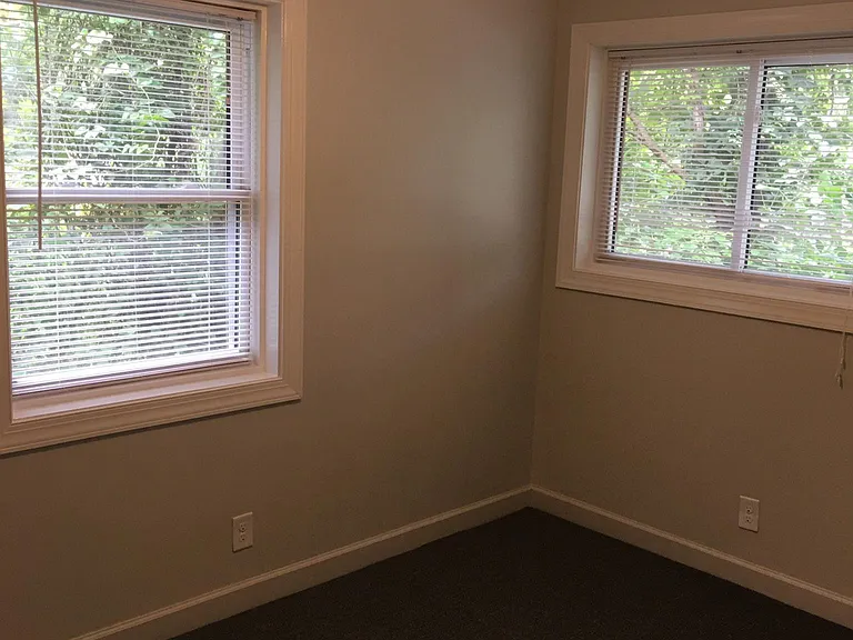 525 Hillsborough St — Photo 8