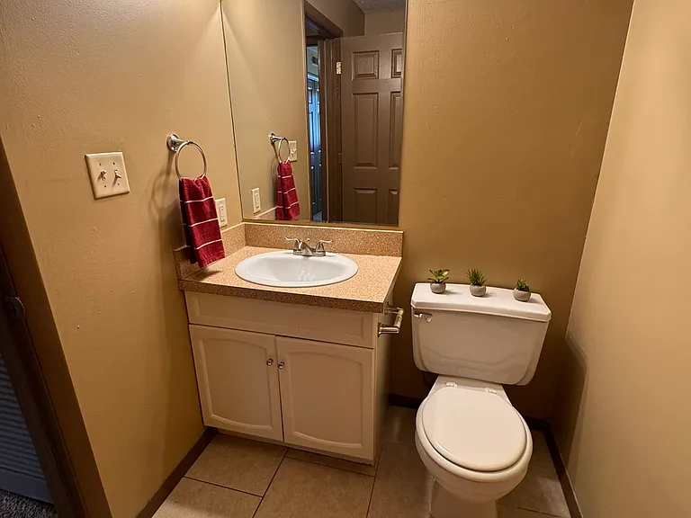 1825 Knox St #10 — Photo 12