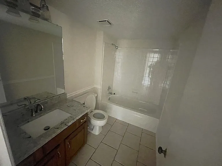 2201 Sage Ln — Photo 11