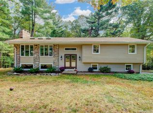457 Three Mile Rd, Glastonbury, CT 06033