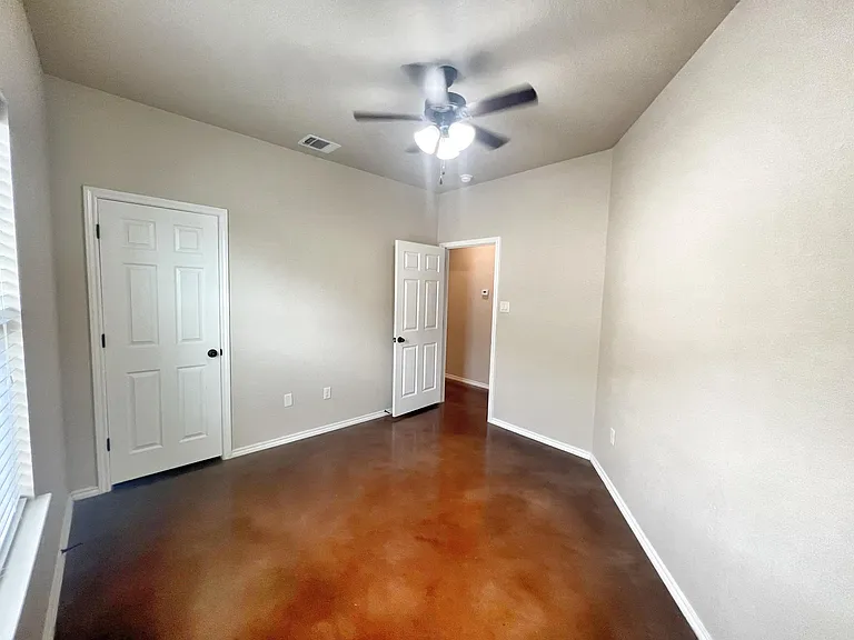 2611 Pahmeyer Rd — Photo 17