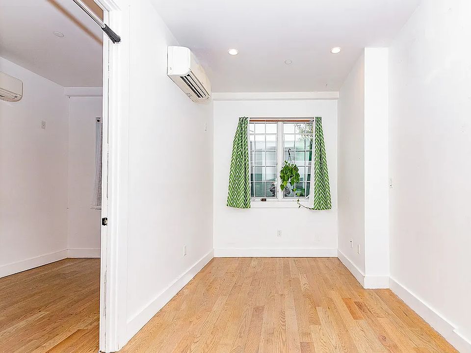 1st image of 1534 Putnam Ave APT 1F
