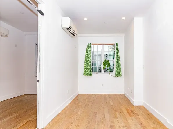 1534 Putnam Avenue image 1 of 13