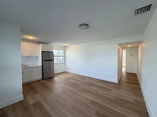 5661 SW 36th Ct #201 Photo 1