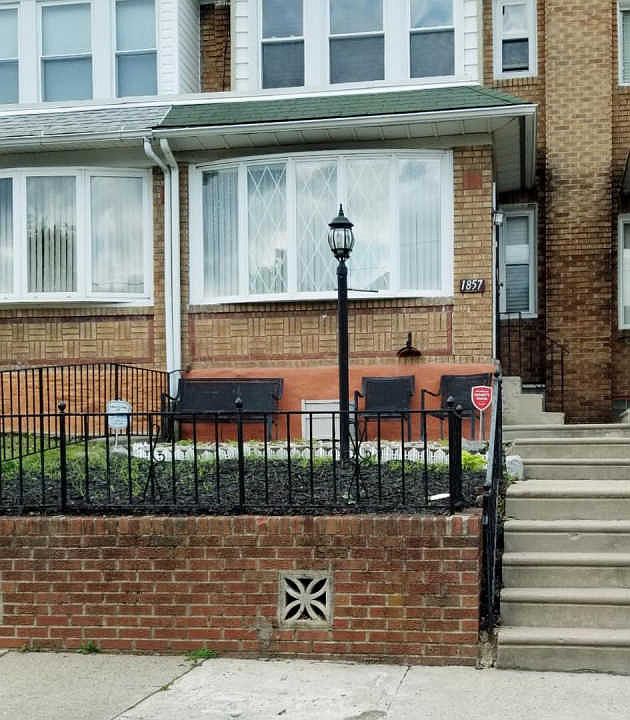 1st image of 1857 Widener Pl