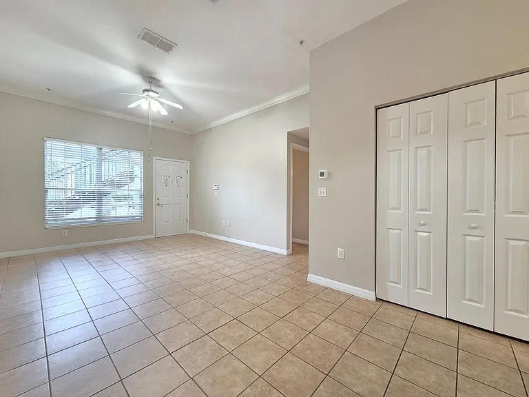 141 Reserve Cir #109 — Photo 2