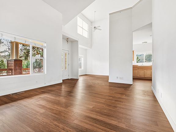 4th image of 20270 Sawyer Reach Ct