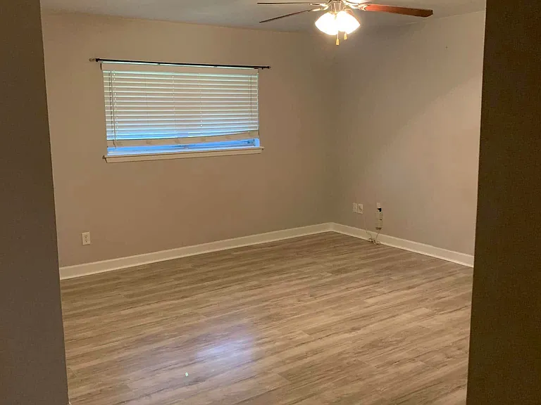 107 Caesar Dr — Photo 13