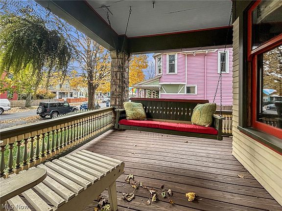 2nd image of 1798 W 47th St
